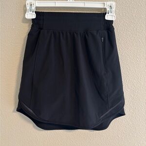 lululemon athletica Hotty Hot skirt size 0
